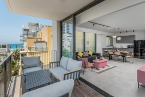 Unique apartment close to the beach with parking